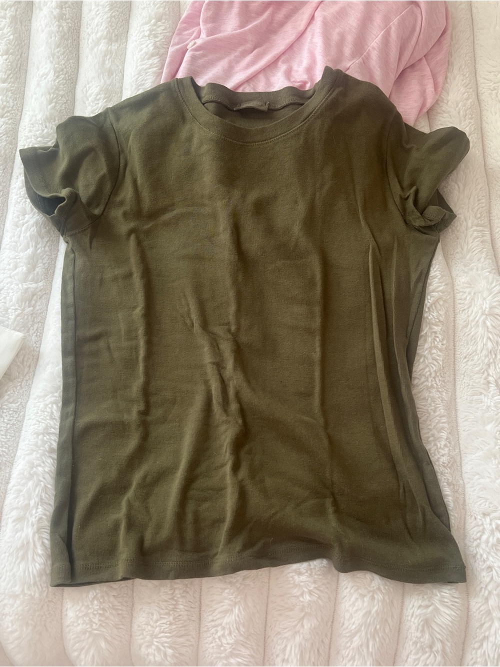 Brandy Melville Olive Green Women's Crewneck Tee